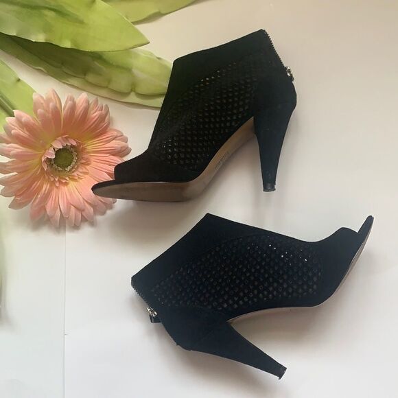 💥NINE West Gesture Open Toe Mesh Ankle Booties💥 - Picture 1 of 10